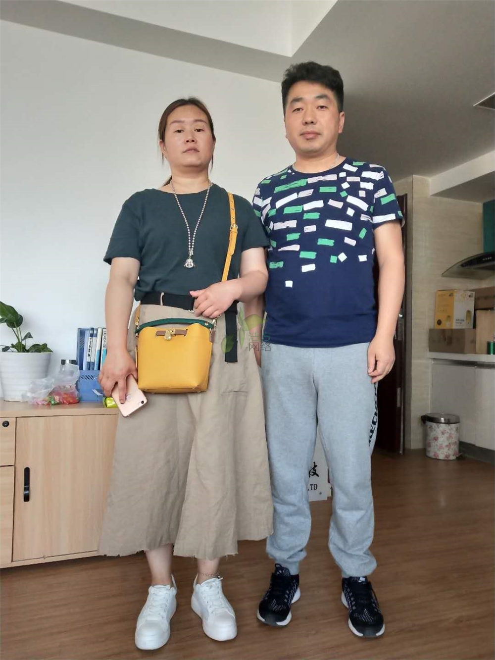 孫與客戶網(wǎng)站建設(shè)的合照 孫與客戶網(wǎng)站建設(shè)的合照